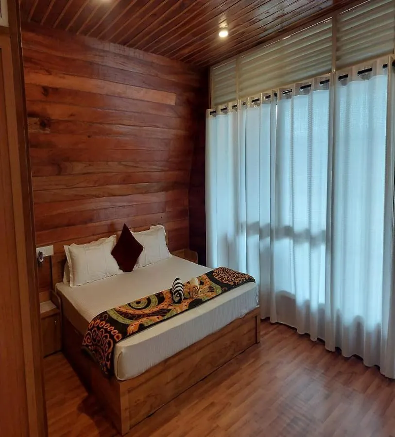 Misty Morning Resorts Wayanad Ambalavayal Indien